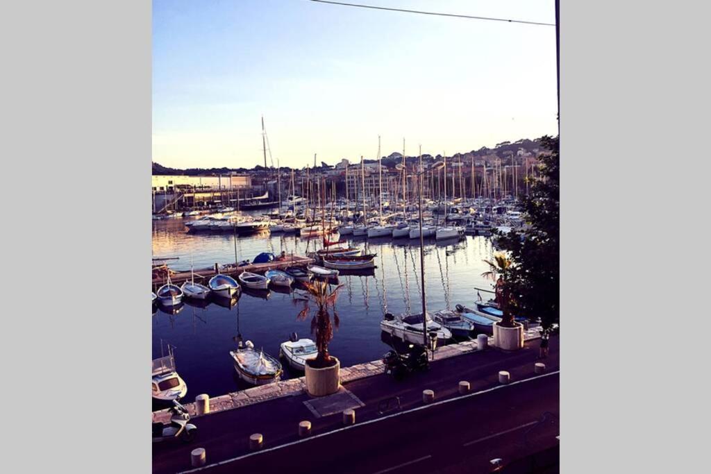 LA CIOTAT - Magnifique Appartement climatisé sur le Port Esterno foto